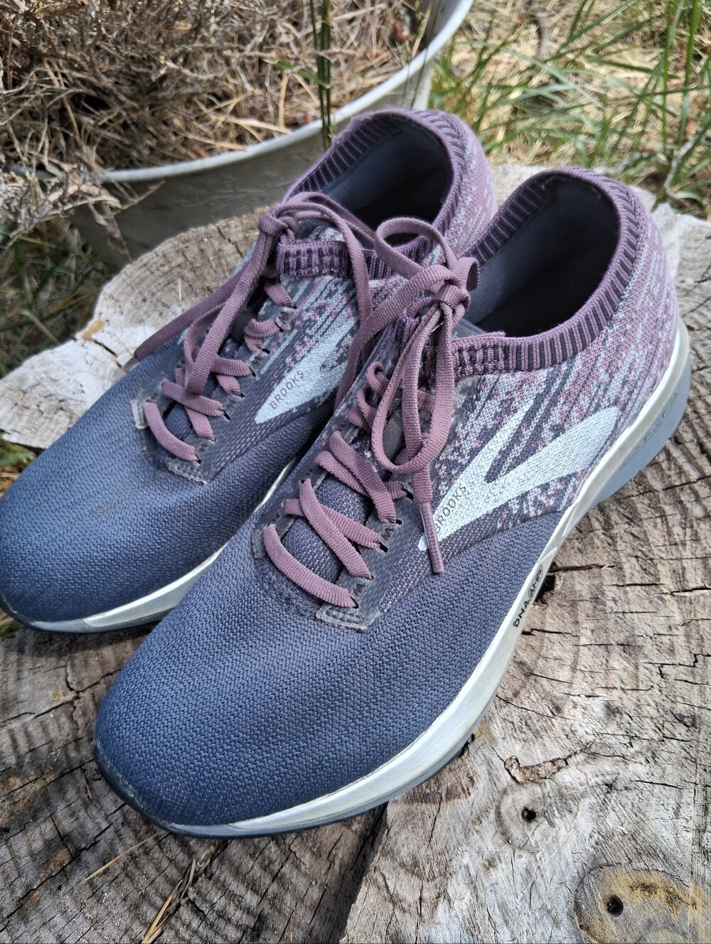 Brooks RICOCHET with DNA AMP sole technology.
